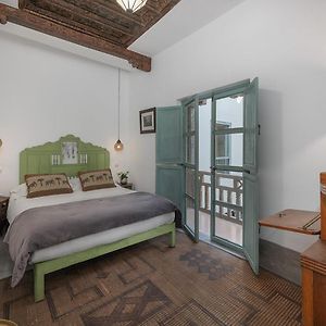 Camera con letto king size